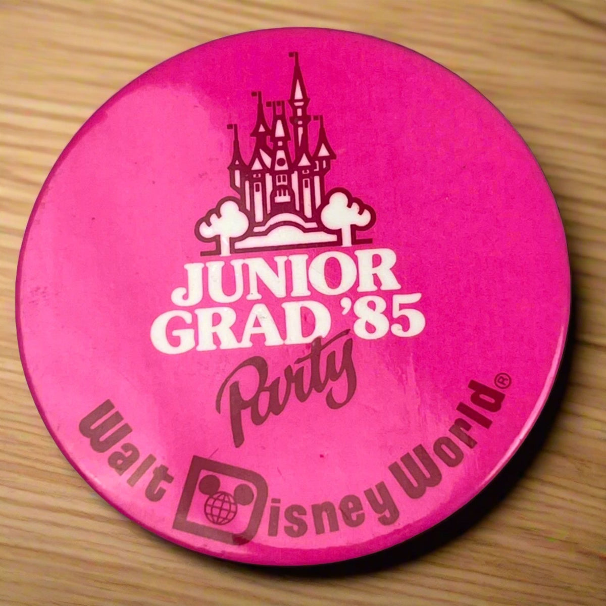 Lrg Vintage 1985 Pinback 3.5 "Metal Button Vintage-Walt Disney World Junior Grad