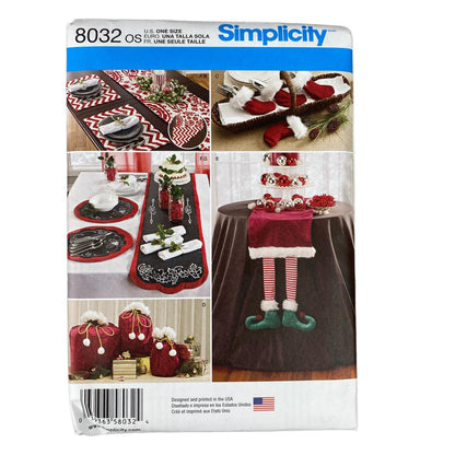 Simplicity 8032 Christmas Holiday Table Decor Drawstring Gift Sacks Uncut