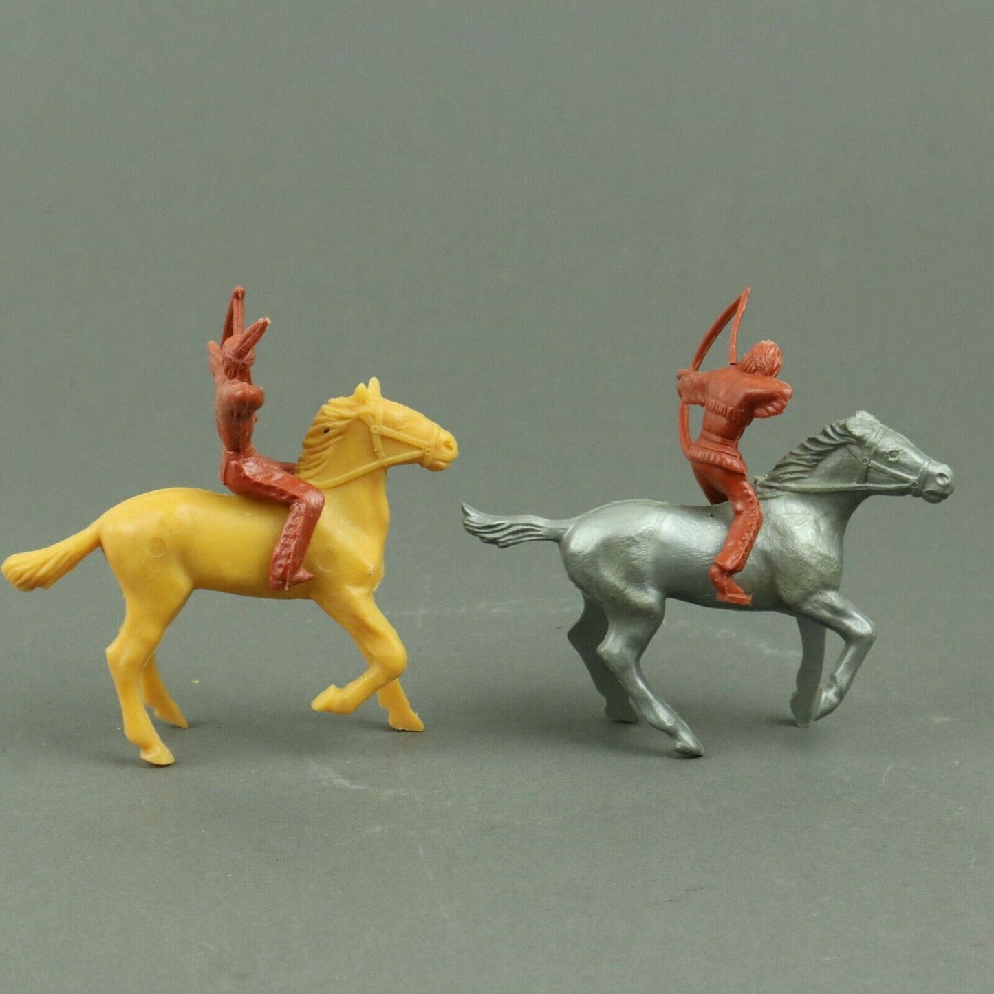 4 Vintage - Unmarked Plastic Figures (2 Indians and 2 horses)