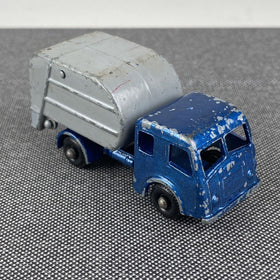 Matchbox #15 Tippax Refuse Collector Refuse Truck  made by Lesney in England