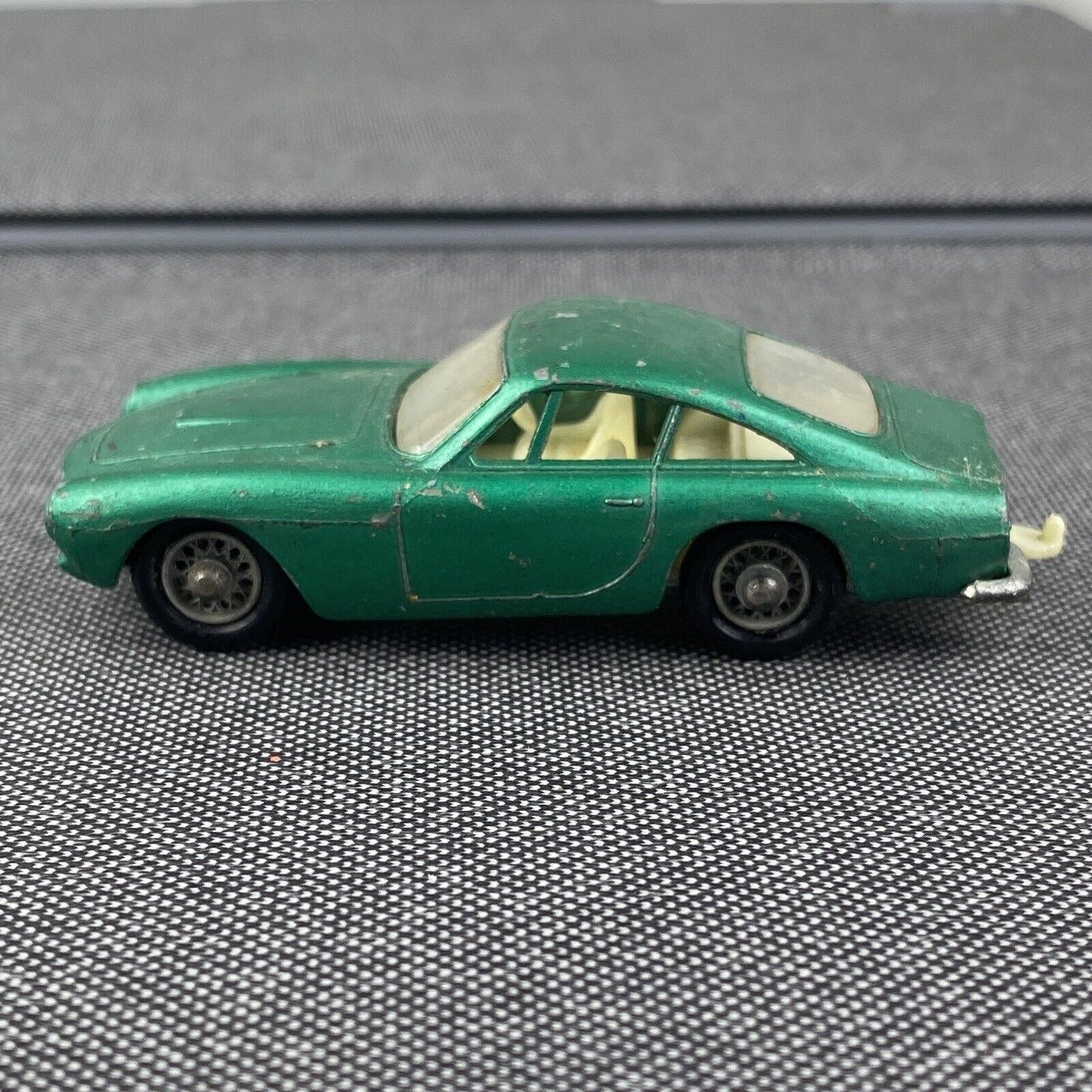 Lesney Matchbox L Ferrari Berlinetta Green No 75