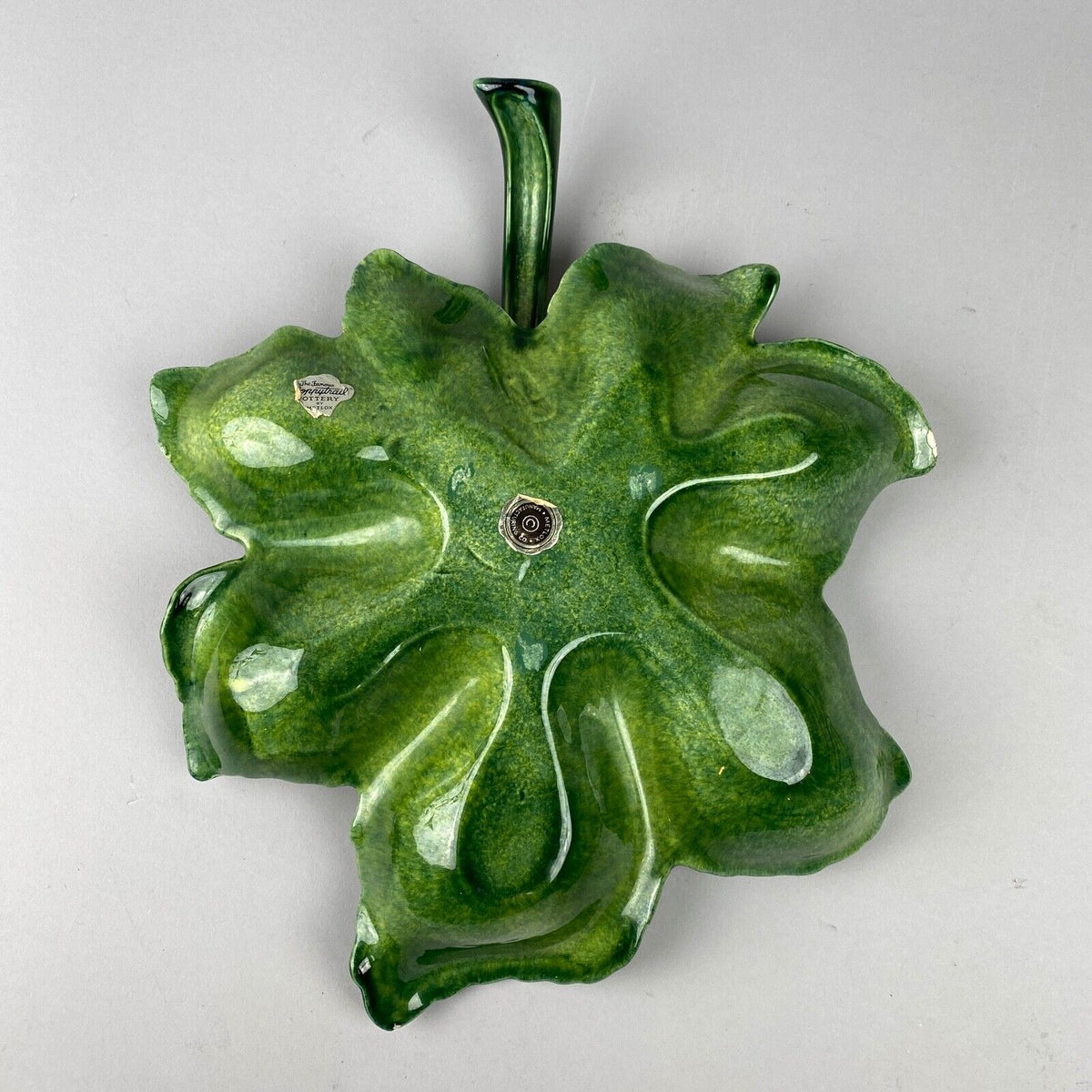 Metlox Poppytraill Leaf Shaped Serving Pottery with Handle (Please Read)