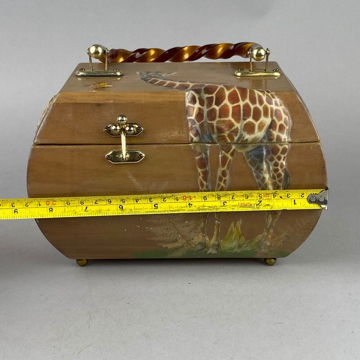 Vintage Carved Wooden Purse Lions Safari Africa Savana 3D