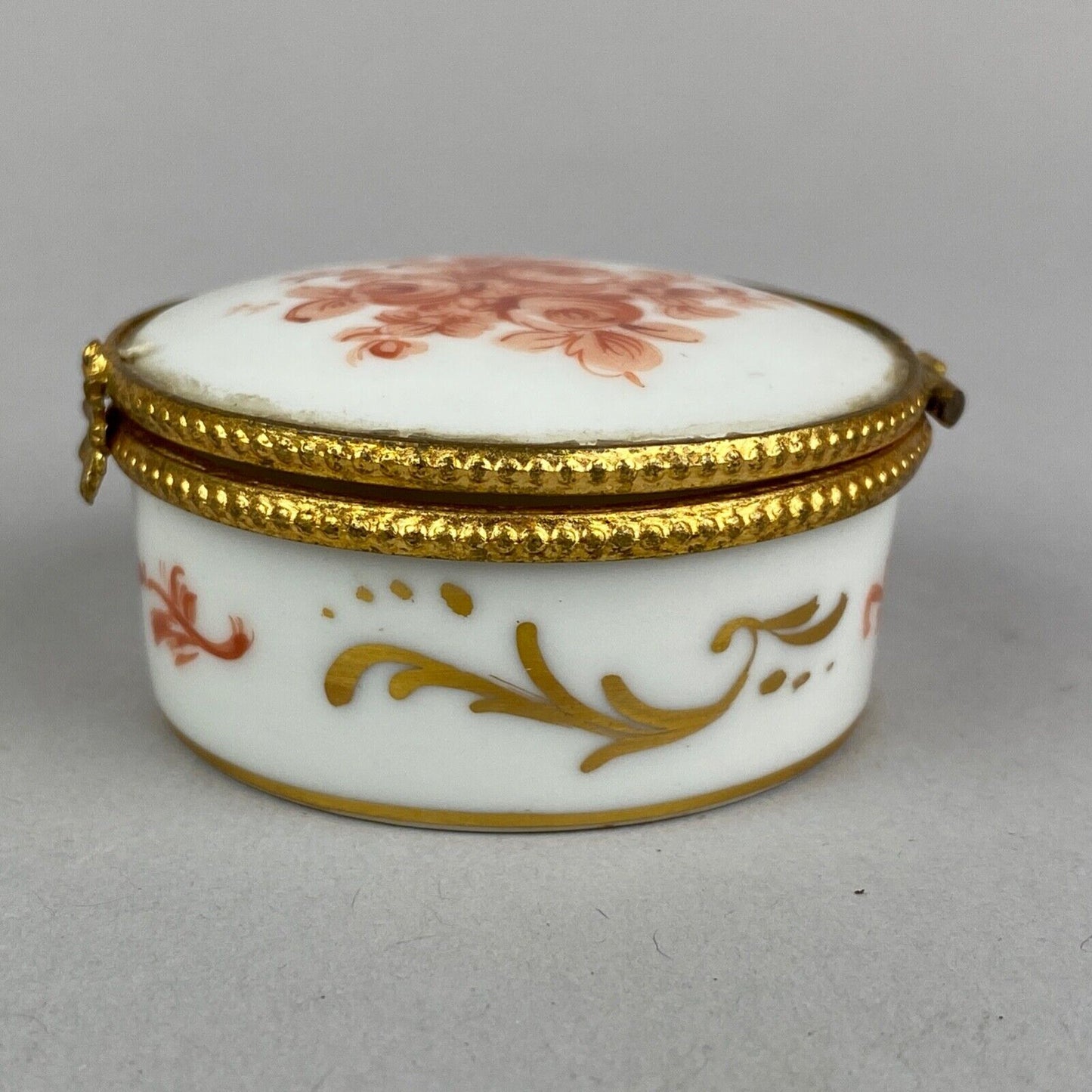 Limoges France White w/  Orange Flowers and Gold Tone Trim Porcelain Trinket Box