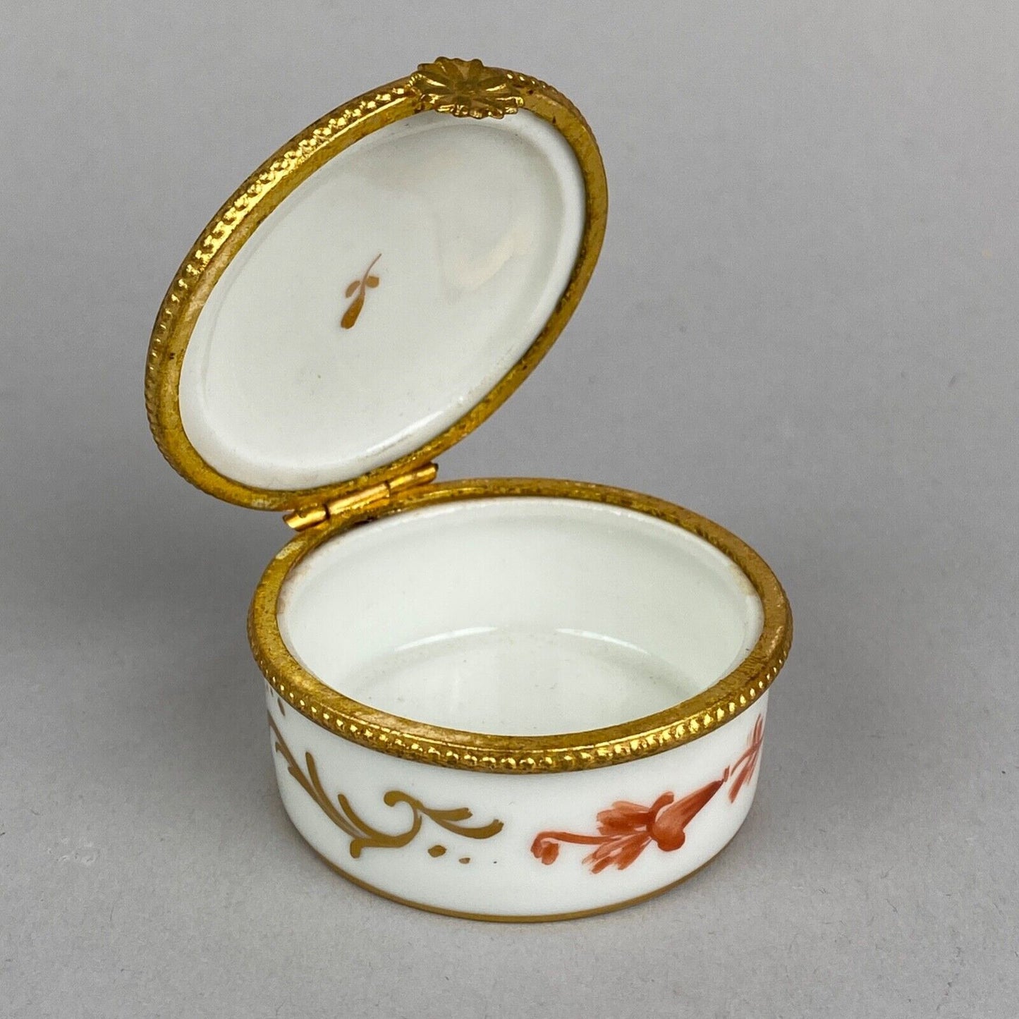 Limoges France White w/  Orange Flowers and Gold Tone Trim Porcelain Trinket Box