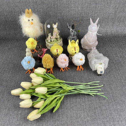 Lot of Easter Decor, Flowers, Chicks, Bunnies, Nightlight