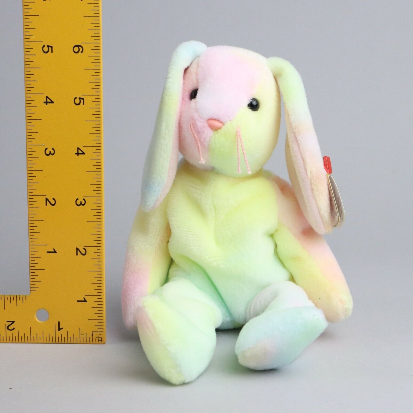 Vintage TY The Original Beanie Babies Hippie, Bunny Rabbit Stuffed Animal w/Case