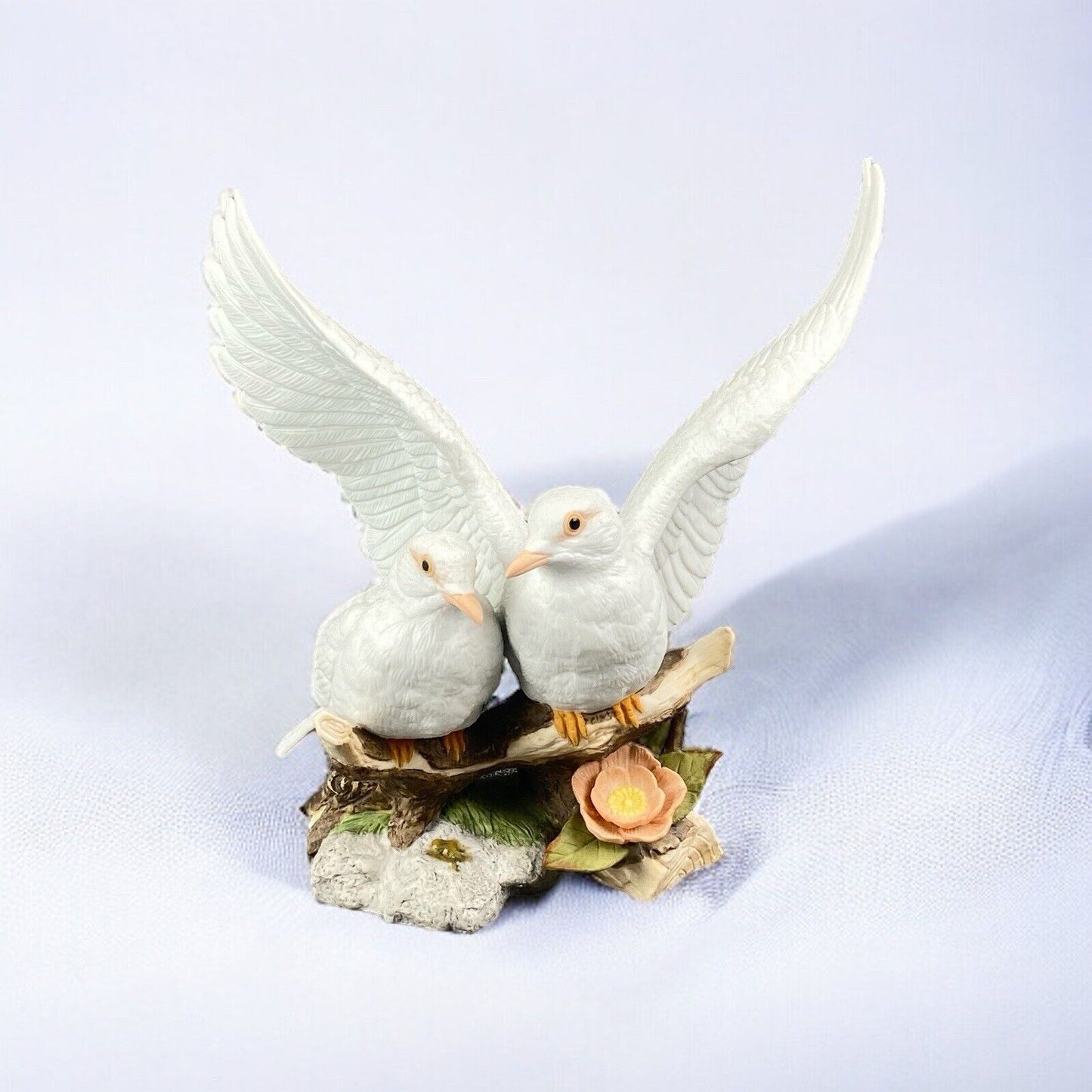 Vintage Lefton Double Doves , Nest Egg Collection , Hand Painted , 1989