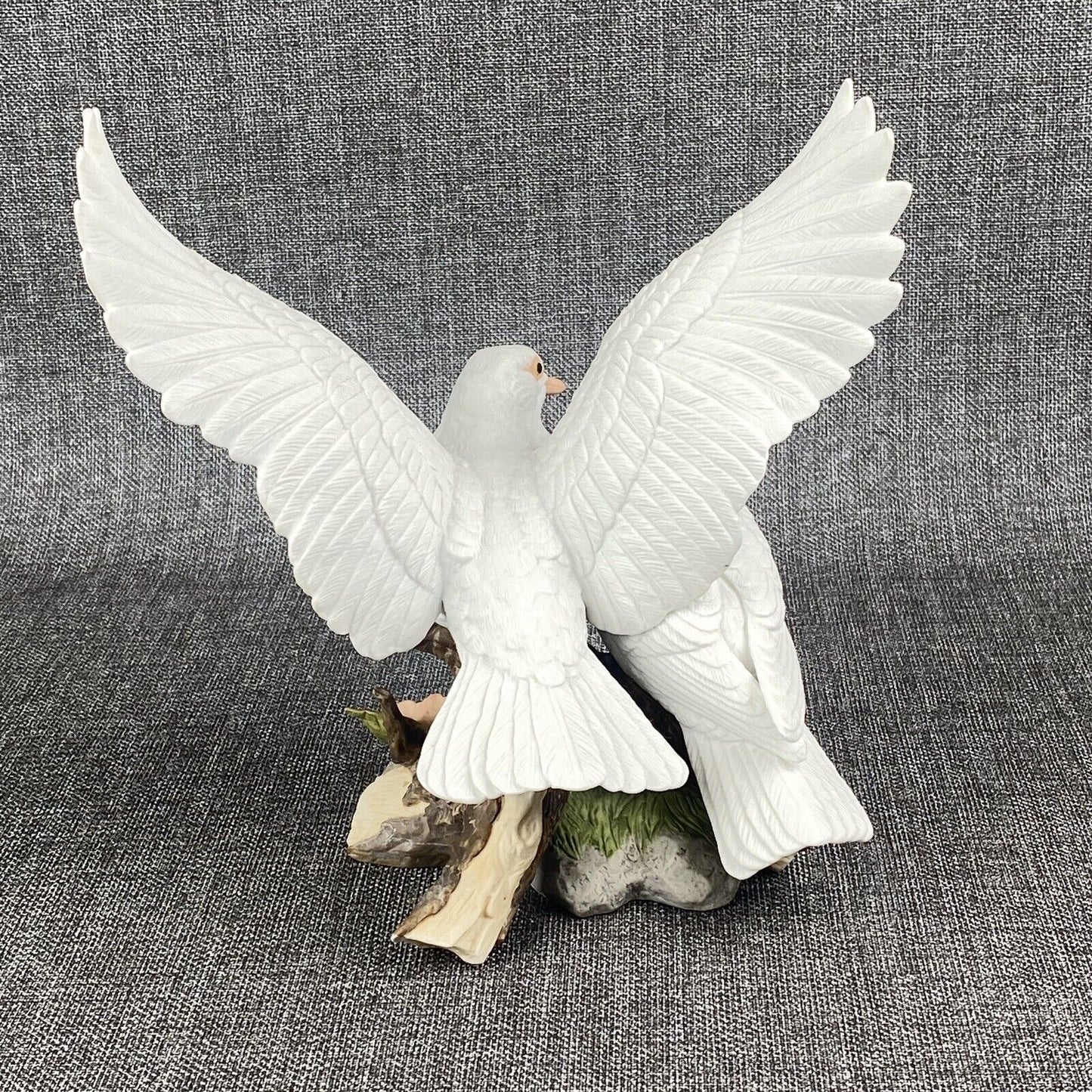 Vintage Lefton Double Doves , Nest Egg Collection , Hand Painted , 1989