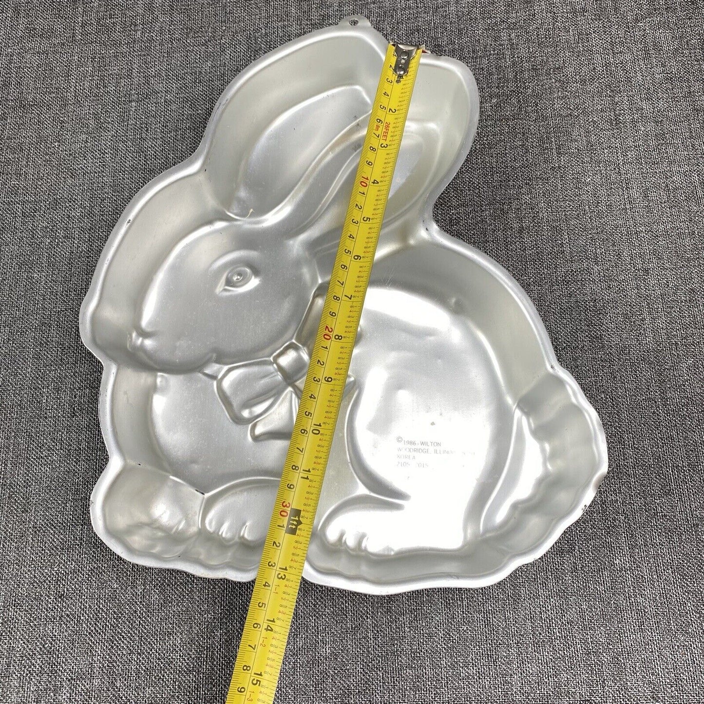 Wilton Cake Pans Easter, Large Cross, Lamb, Floral, Bunny Rabbit