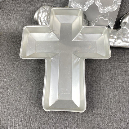 Wilton Cake Pans Easter, Large Cross, Lamb, Floral, Bunny Rabbit