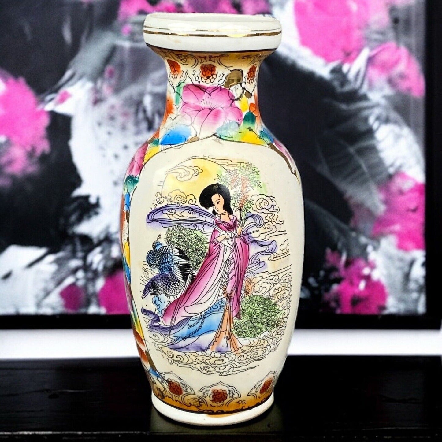 Vintage Hand-Painted Chinese Vase 10" Tall