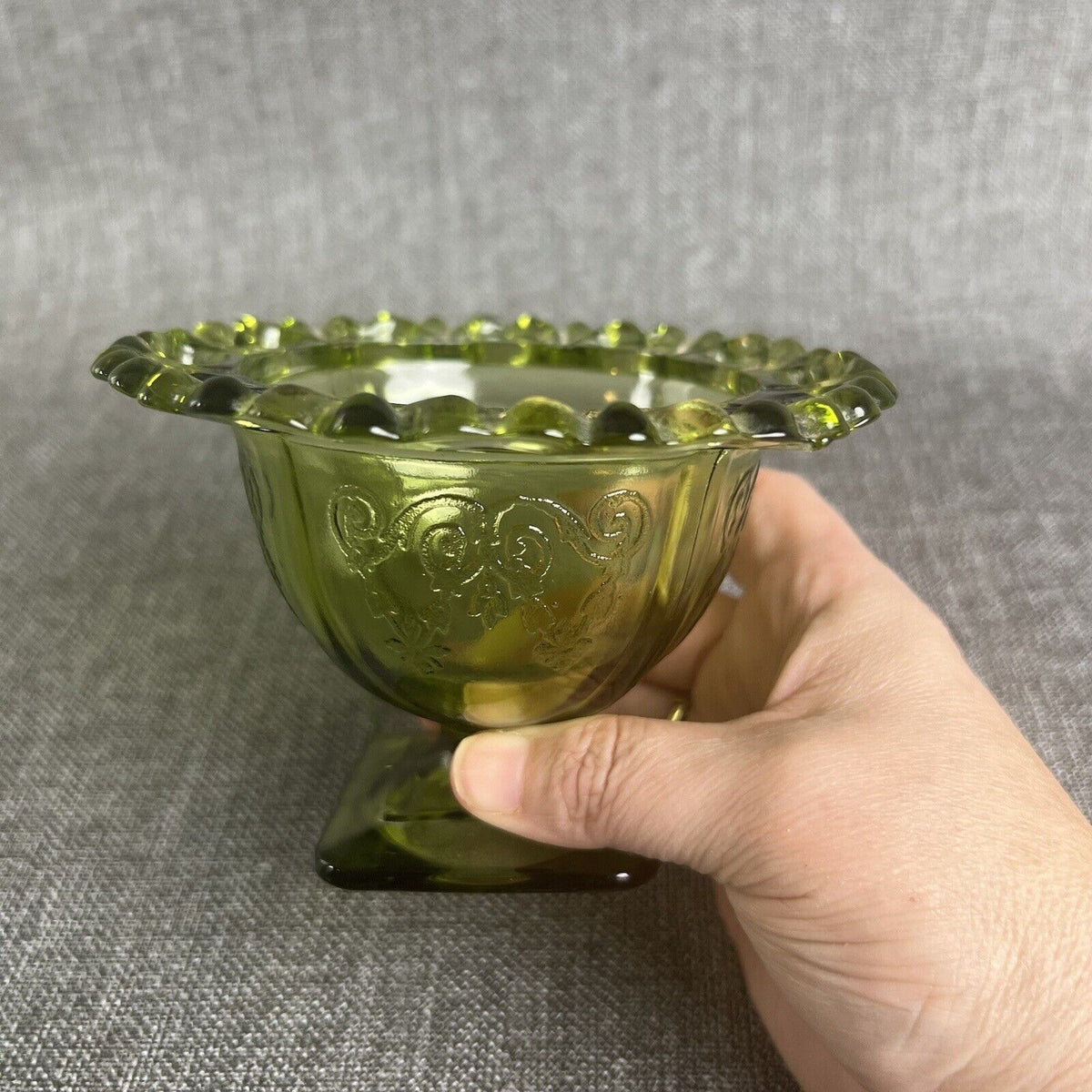 Indiana Glass Loraine Planter Avocado Green Square Foot Lace Rim