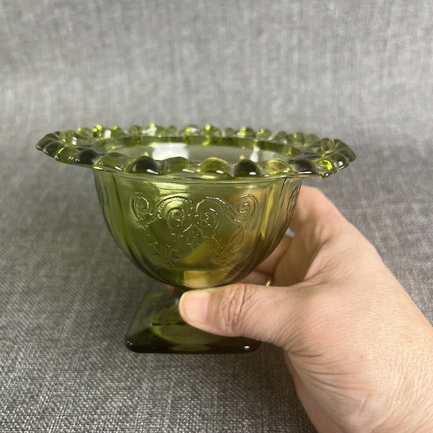 Indiana Glass Loraine Planter Avocado Green Square Foot Lace Rim