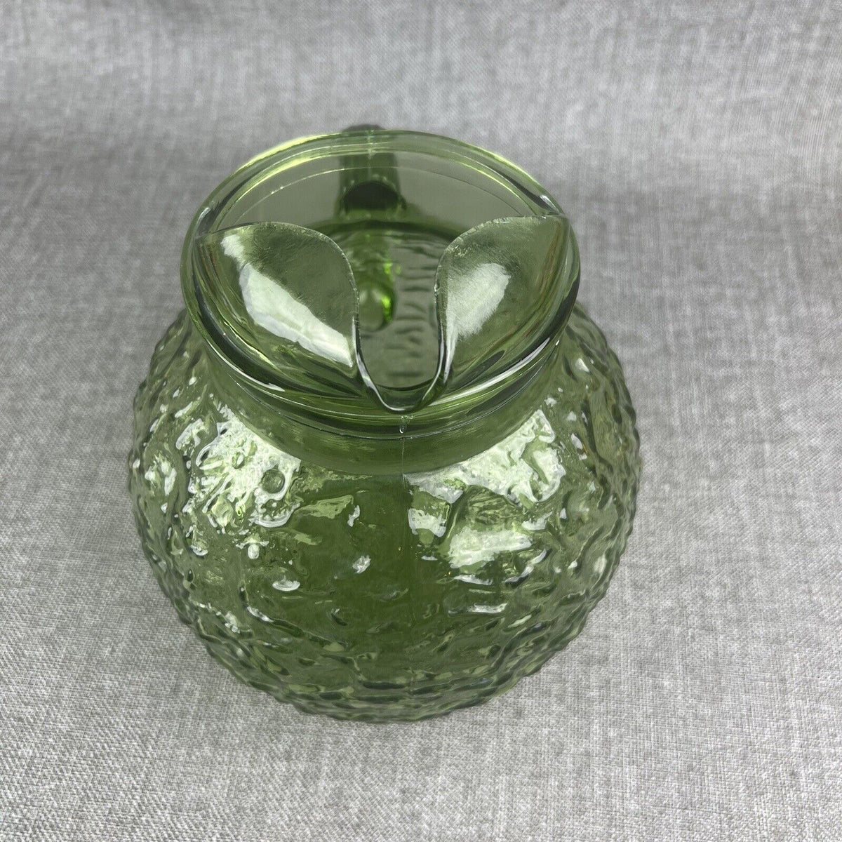 Vintage Mid- Century Glass Picture Avocado Green with Ice Lip