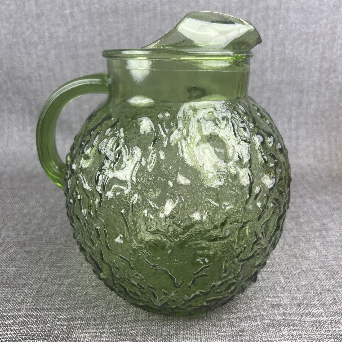 Vintage Mid- Century Glass Picture Avocado Green with Ice Lip