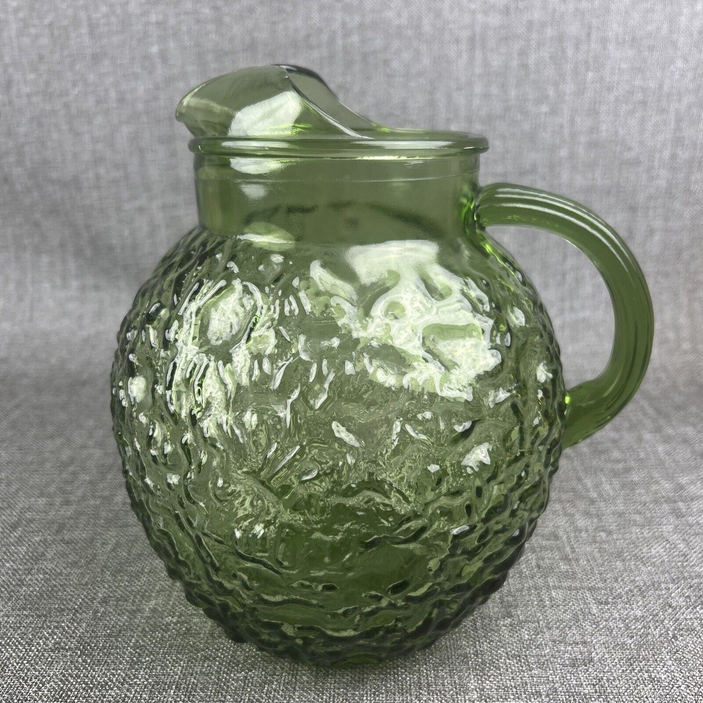 Vintage Mid- Century Glass Picture Avocado Green with Ice Lip