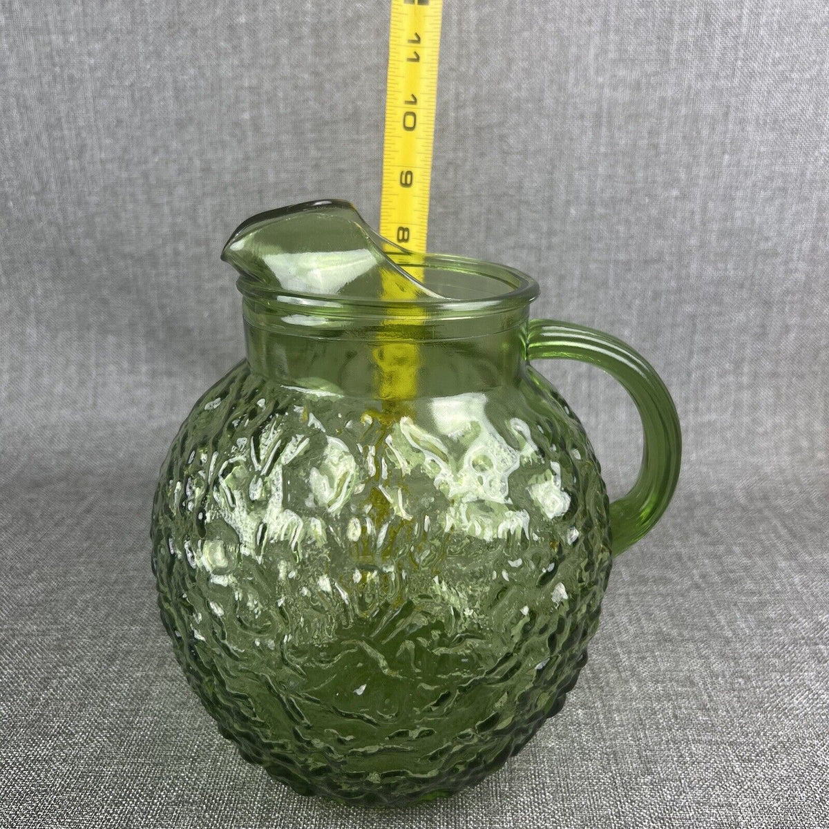 Vintage Mid- Century Glass Picture Avocado Green with Ice Lip