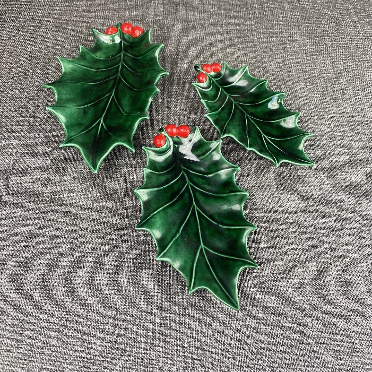 Parham Plates, Green Holly Vintage Christmas Holiday Red Berries - set of 3