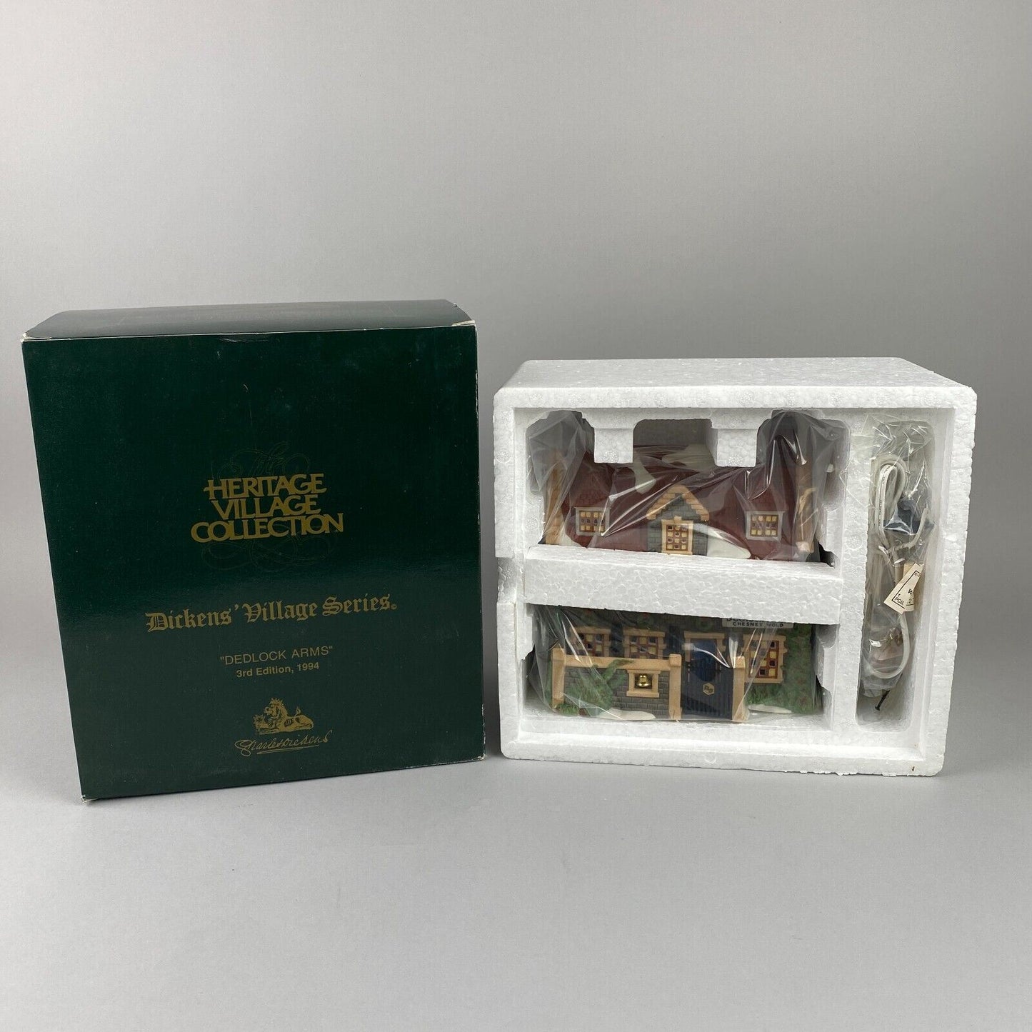 New Department 56 Dickens Village Series Dedlock Arms 3rd Edition House