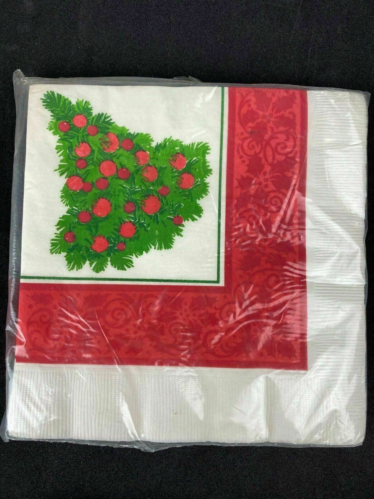 Lot of 4 Vintage Christmas Red Green (Hollyberries and Ribbons, Christmas Tree)