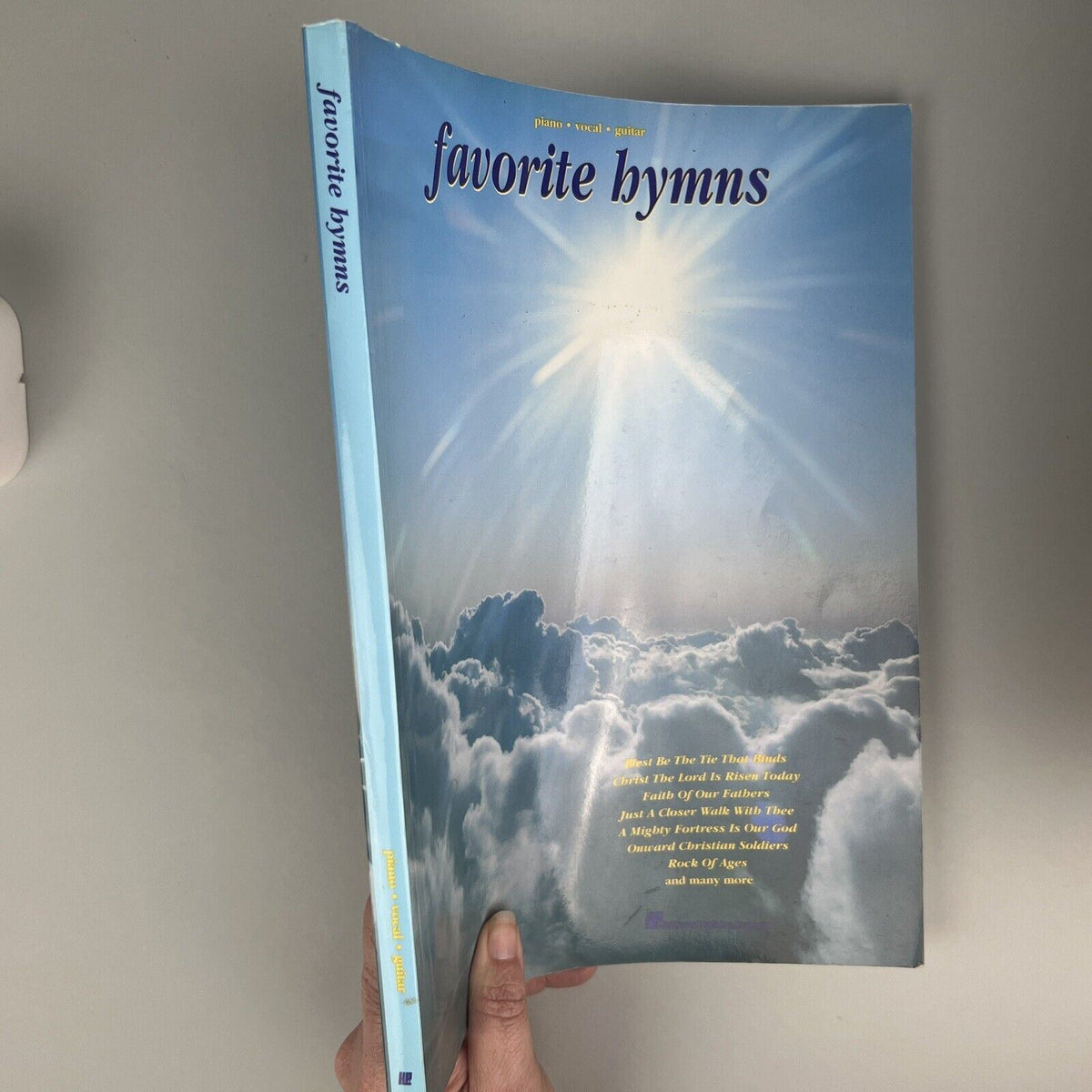 Favorite Hymns, piano, vocal, guitar 176 Pages