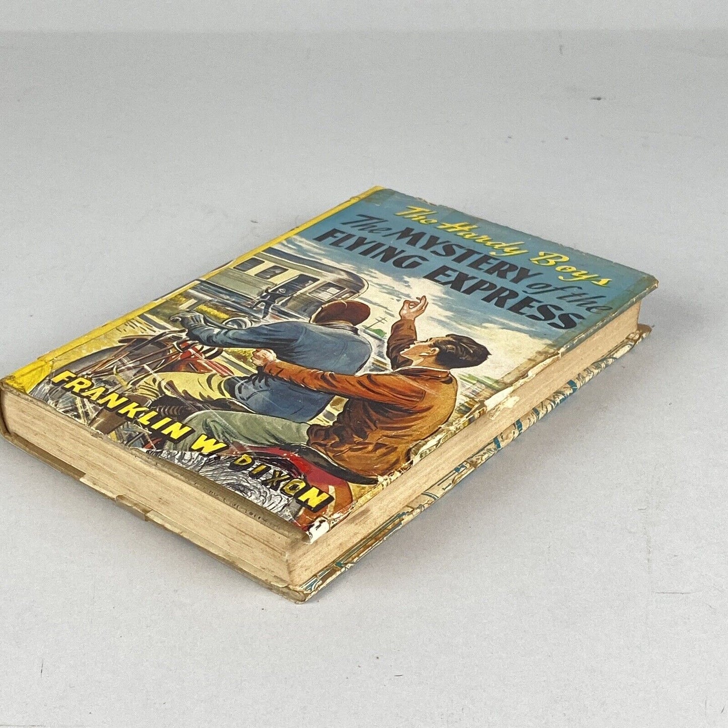 Hardy Boys: The Mystery of the Flying Express by Franklin W. Dixon, Yellow Spine