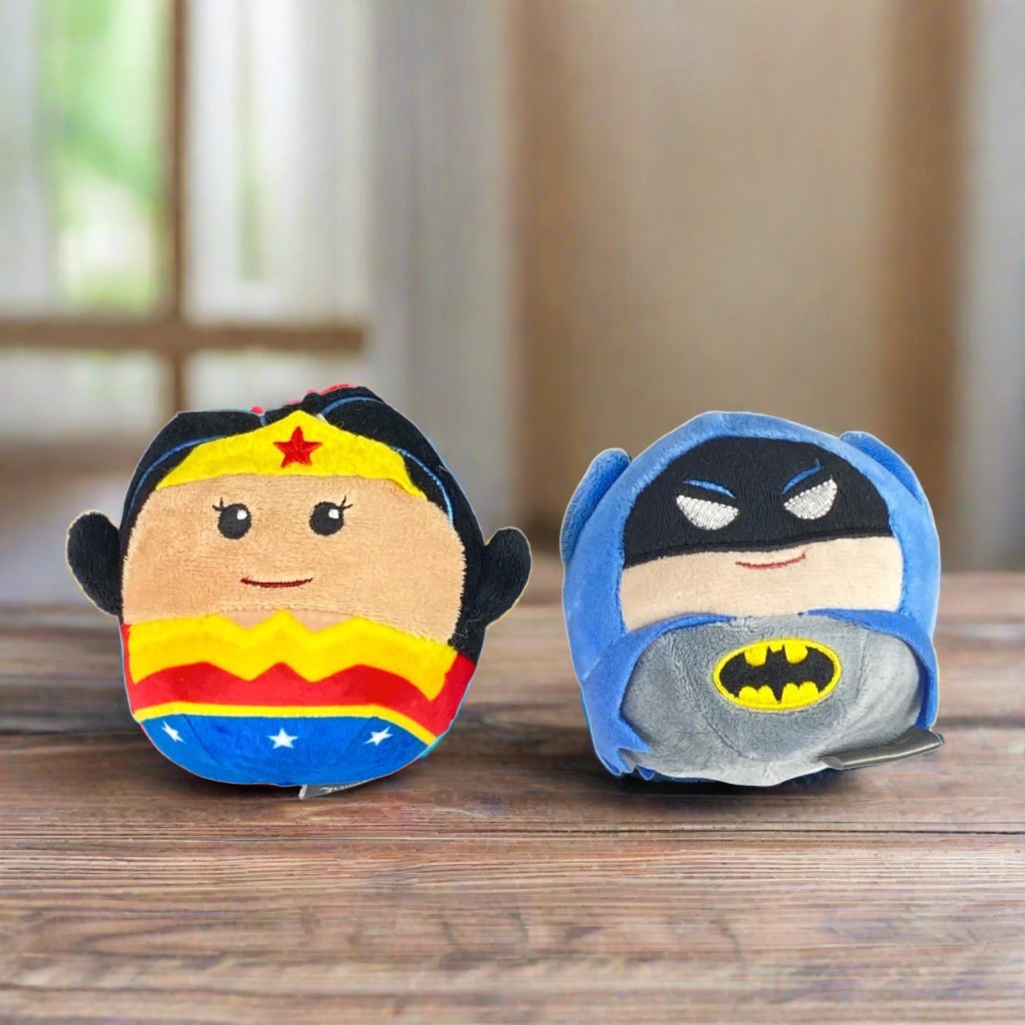 Hallmark Plush Batman & Wonder Woman Circular Plushies 4in