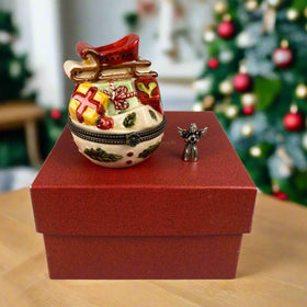 Villeroy & Boch Christmas Presents and Santa's Sleigh Trinket Box