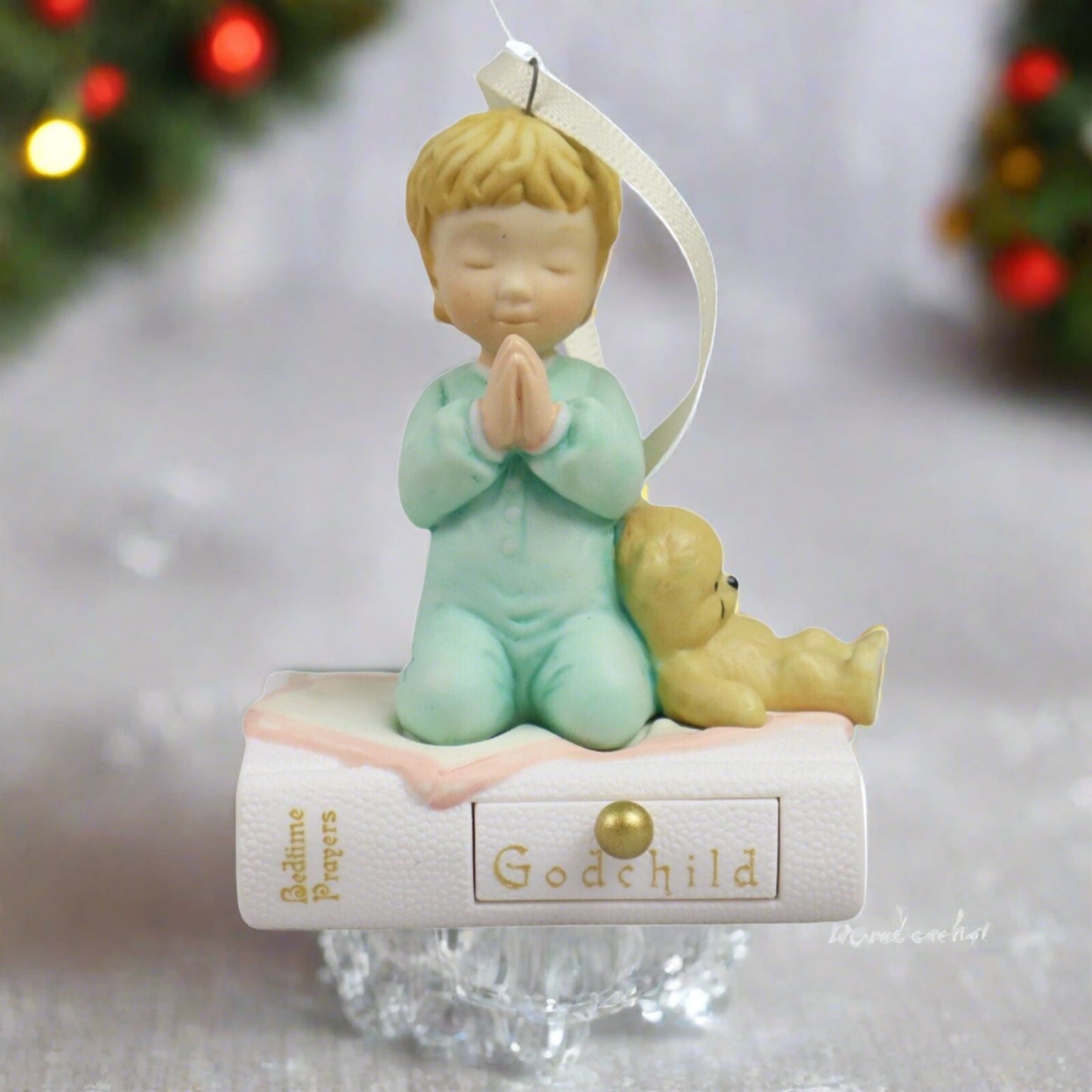 Hallmark Keepsake Ornament Praying Child 2002