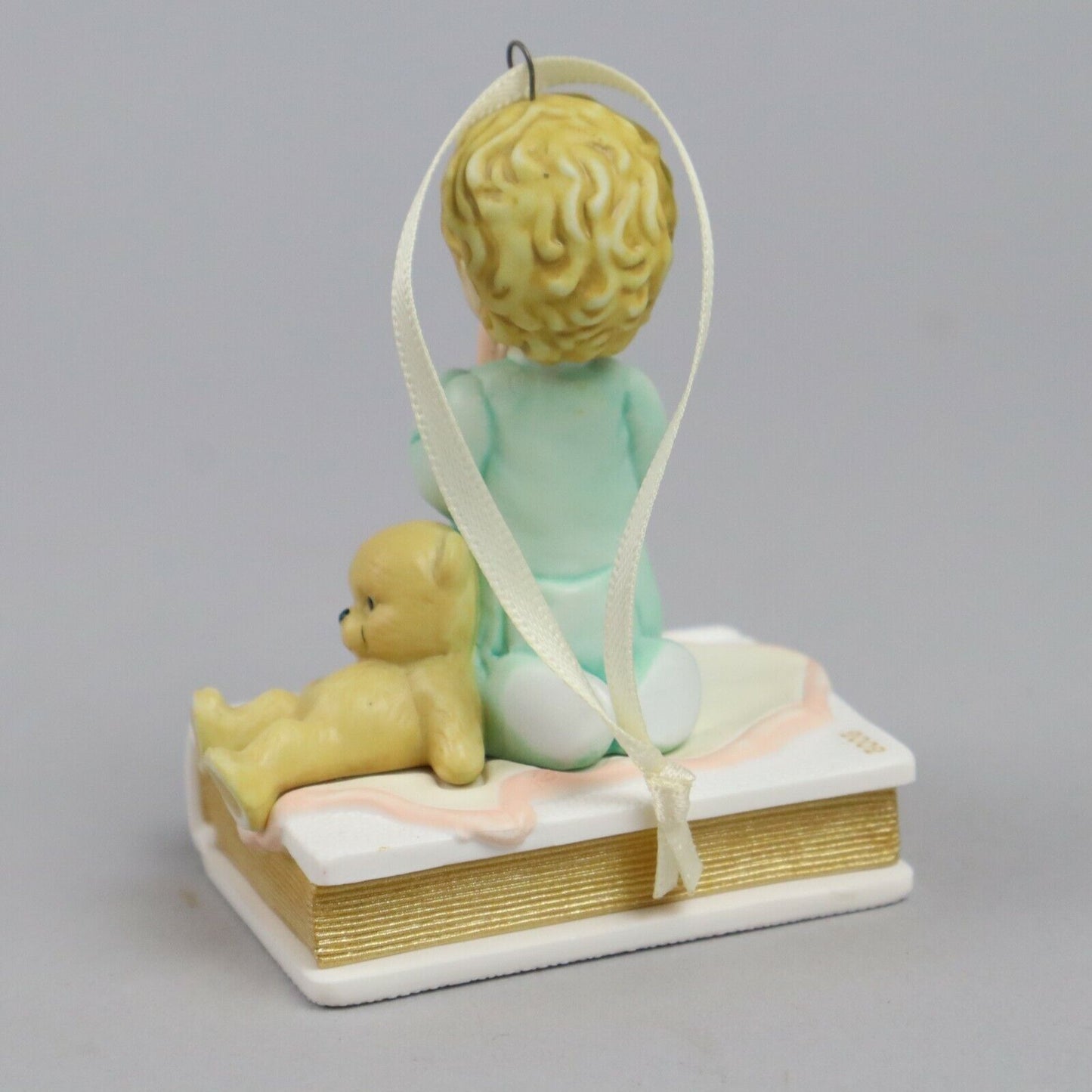 Hallmark Keepsake Ornament Praying Child 2002