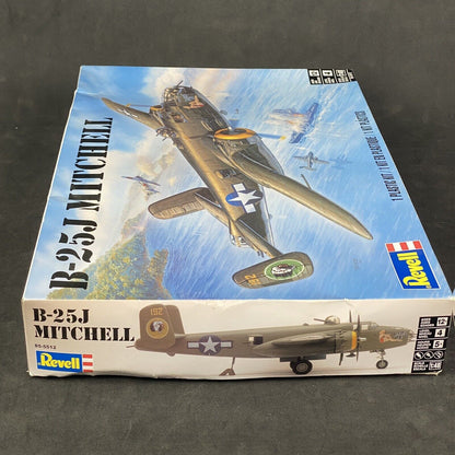 1/48 Scale Revell, B-25J Mitchell Bomber Airplane Model Kit #85-5512 NEW