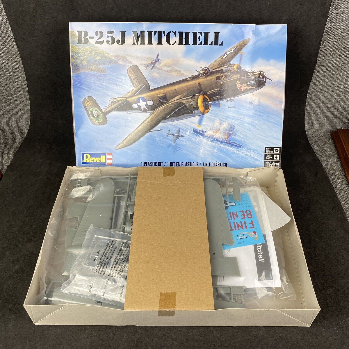 1/48 Scale Revell, B-25J Mitchell Bomber Airplane Model Kit #85-5512 NEW