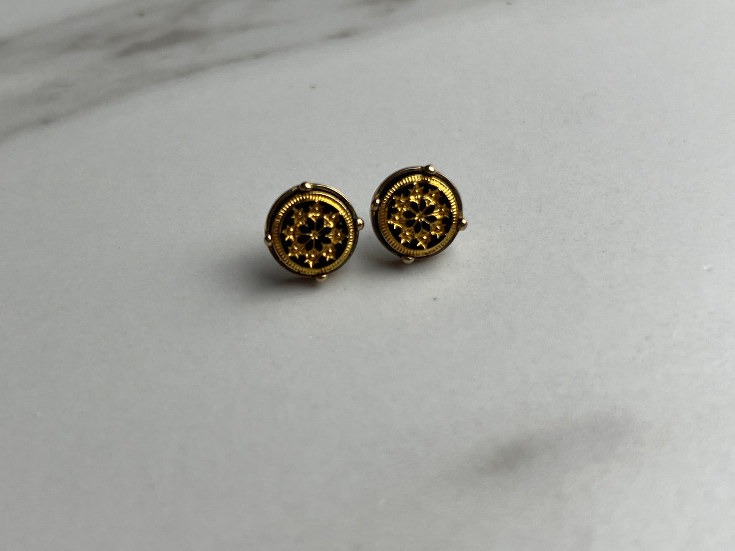 Small Round Snowflake Earrings Gold-Colored (Pierced)